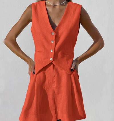 Two-piece set with vest