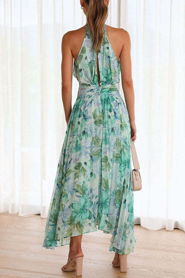 Forecast - pleated half-length dress with cut-out neckline and floral pattern