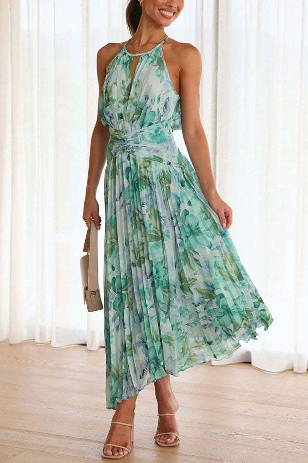 Forecast - pleated half-length dress with cut-out neckline and floral pattern